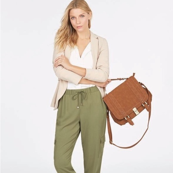 JustFab Francois Crossbody Saddle Bag - Picture 15 of 16